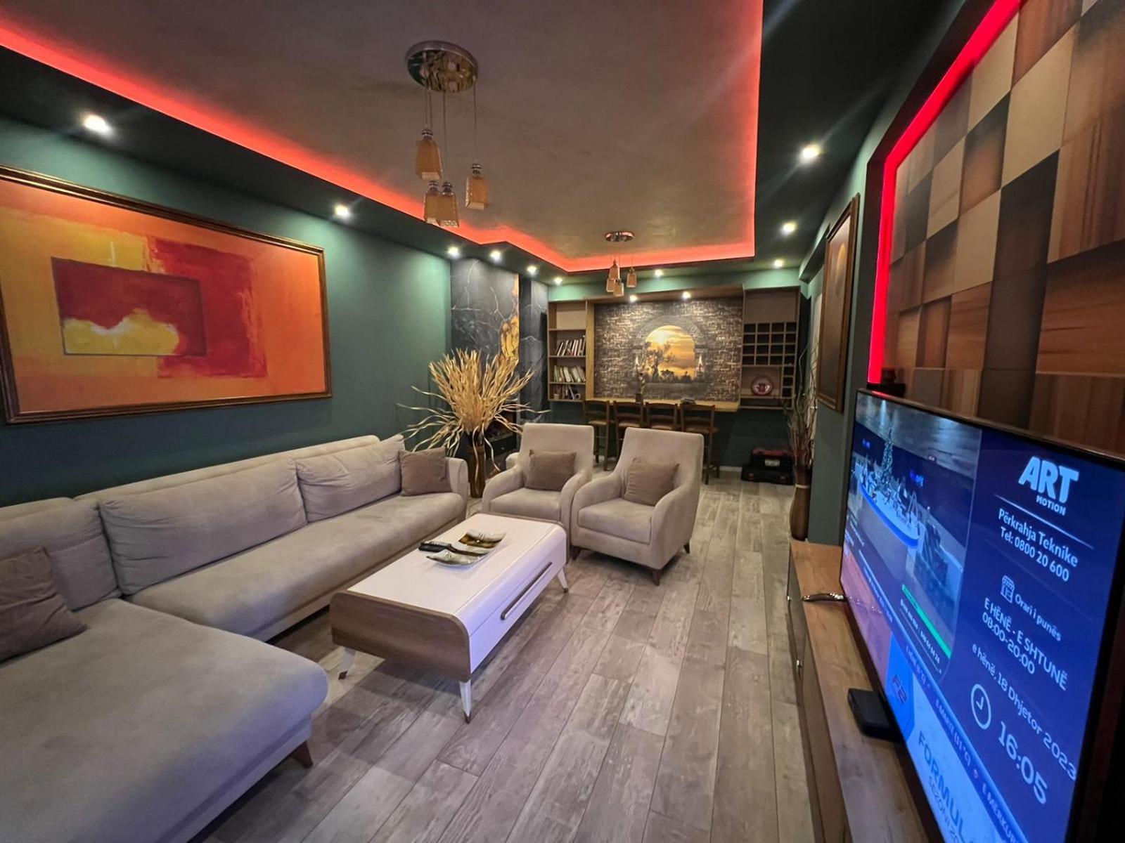 Luxurious Apartment With City View Pristina Exterior foto